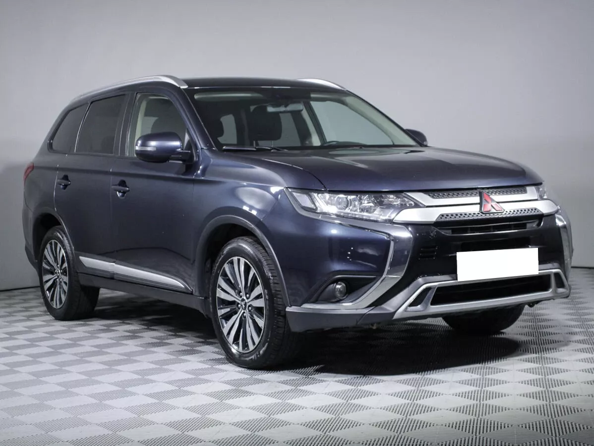 Mitsubishi Outlander 2018. Митсубиси Аутлендер 2018. Мицубиси Аутлендер 2018 года. Аутлендер 2018 года Размеры.